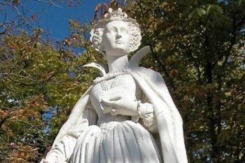 Статуя Марии Стюарт в Люксембургском саду